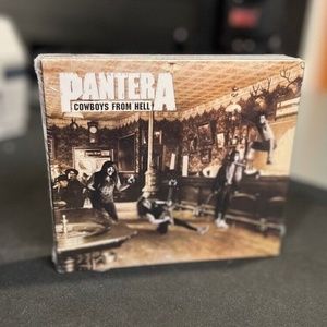 Cowboys from Hell: 20th Anniversary Deluxe Edition/Remastered & Expanded (3CD)